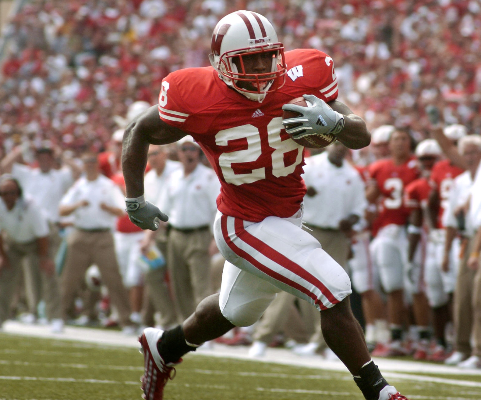 No. 8: 2004 — Wisconsin vs. Central Florida, 34-6
